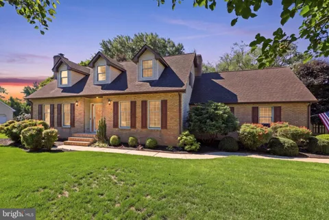 130 APPLEWOOD DRIVE