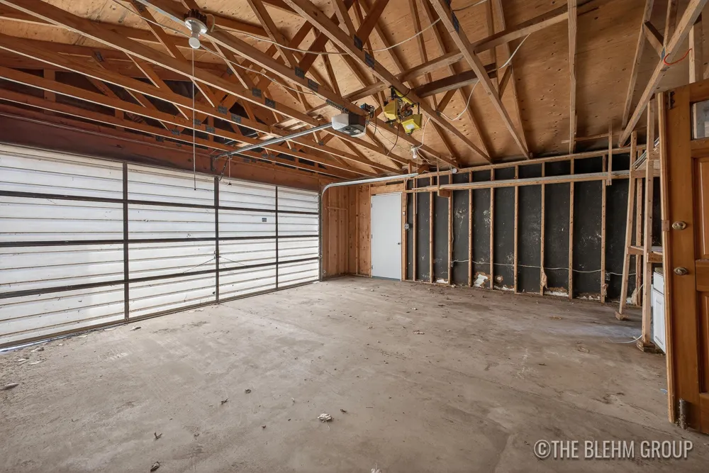 727 Emerald Avenue NE Grand Rapids, MI 49503