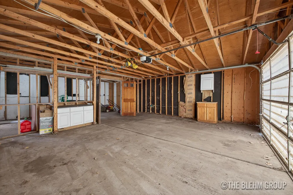 727 Emerald Avenue NE Grand Rapids, MI 49503