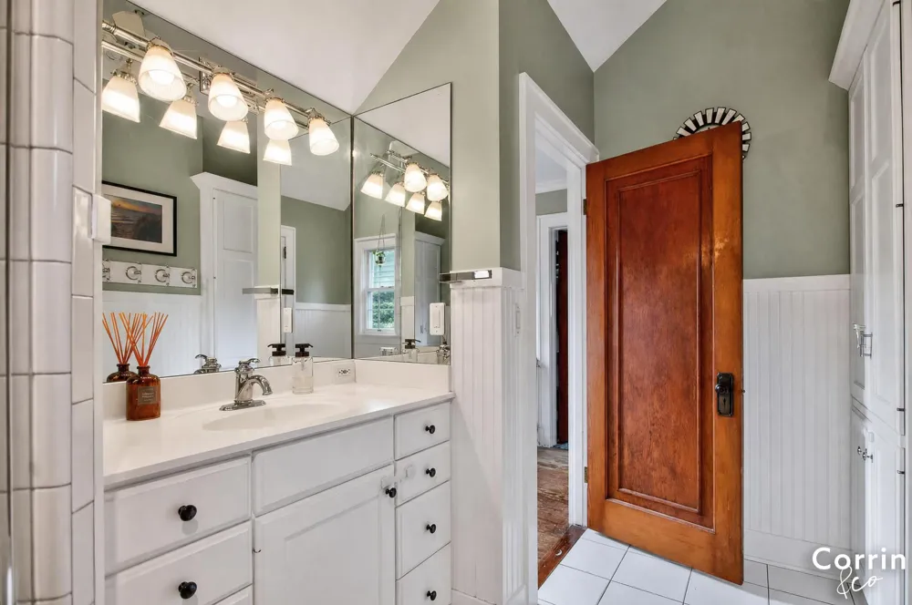 1448 Widdicomb Avenue NW Grand Rapids, MI 49504