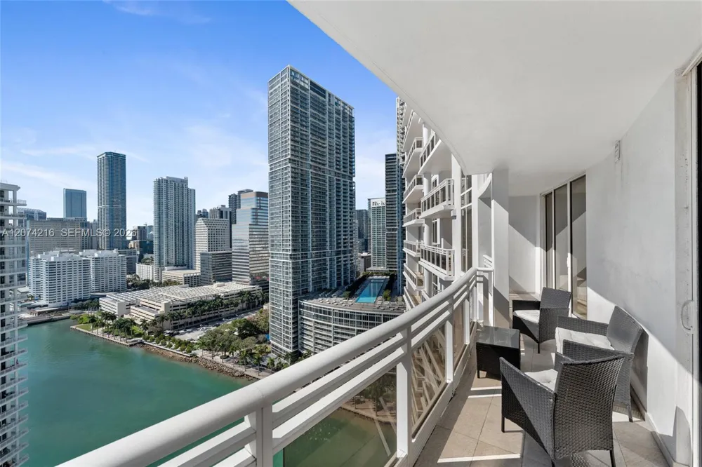 901 Brickell Key Blvd #2801 Miami, FL 33131