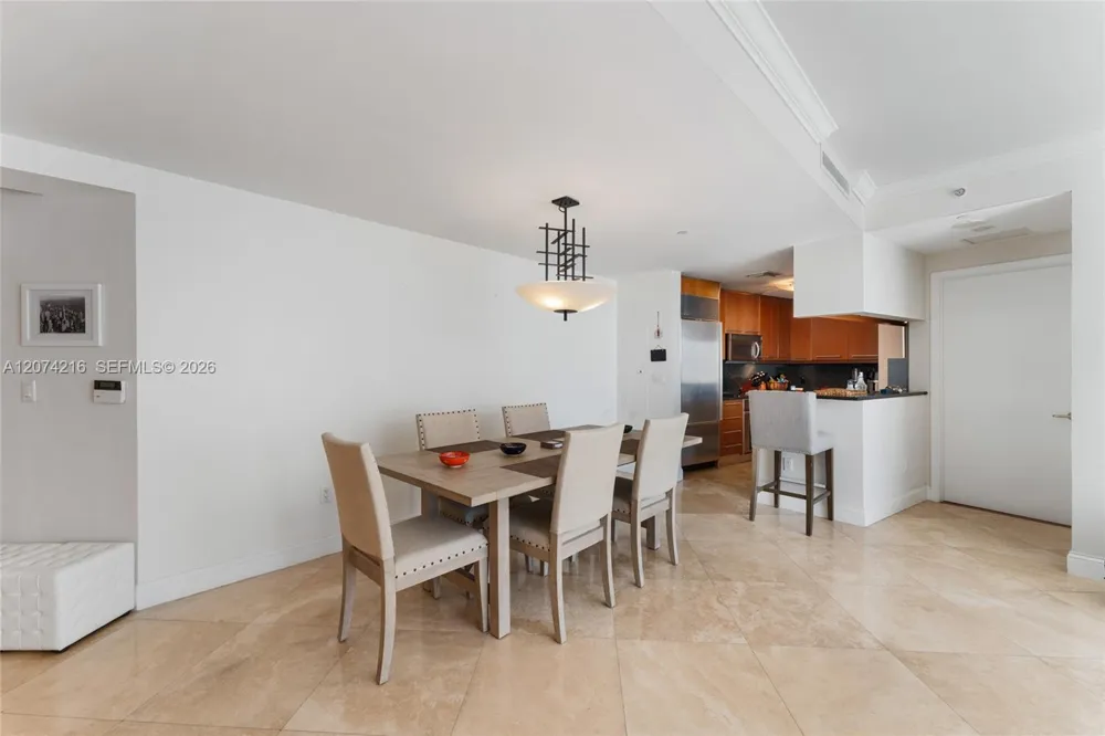 901 Brickell Key Blvd #2801 Miami, FL 33131