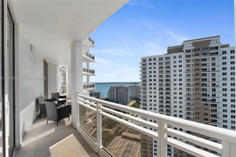 901 Brickell Key Blvd #2801 Miami, FL 33131