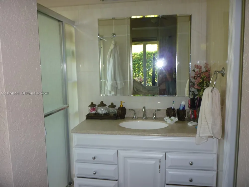 644 Conservation Dr Weston, FL 33327
