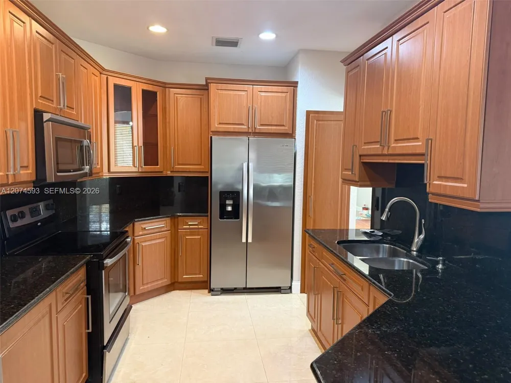 644 Conservation Dr Weston, FL 33327