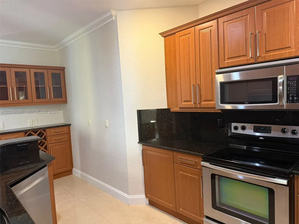 644 Conservation Dr Weston, FL 33327
