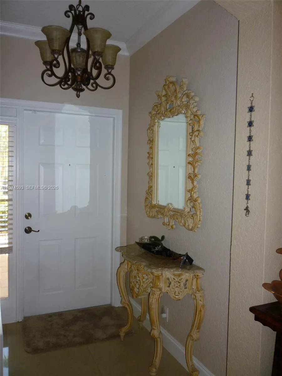 644 Conservation Dr Weston, FL 33327