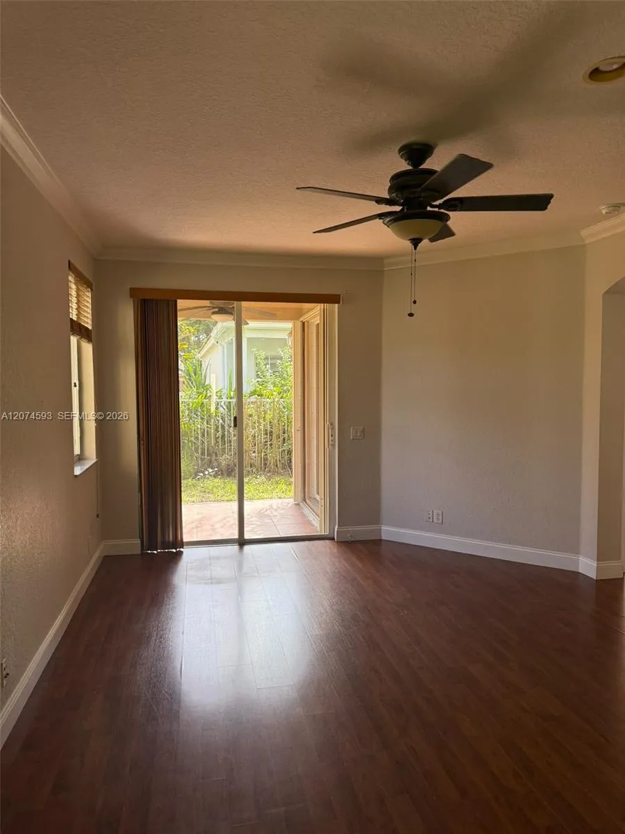 644 Conservation Dr Weston, FL 33327
