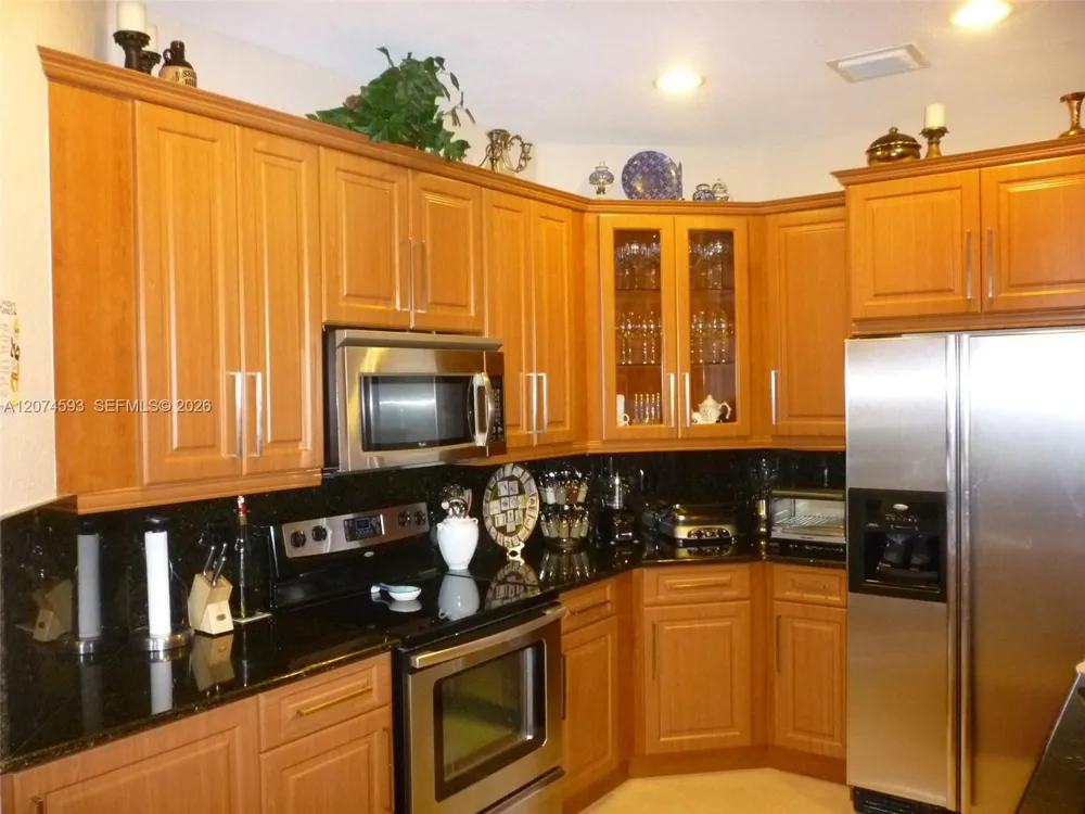 644 Conservation Dr Weston, FL 33327