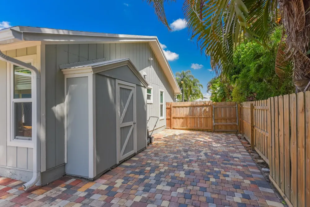 4994 SE PINE KNOLL WAY Stuart, FL 34997