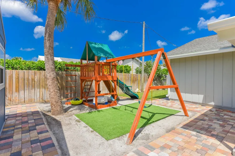 4994 SE PINE KNOLL WAY Stuart, FL 34997
