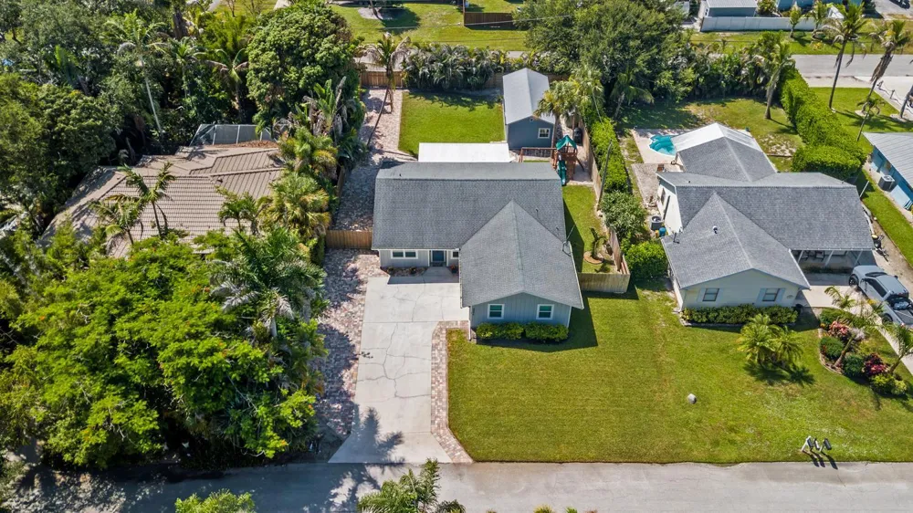 4994 SE PINE KNOLL WAY Stuart, FL 34997