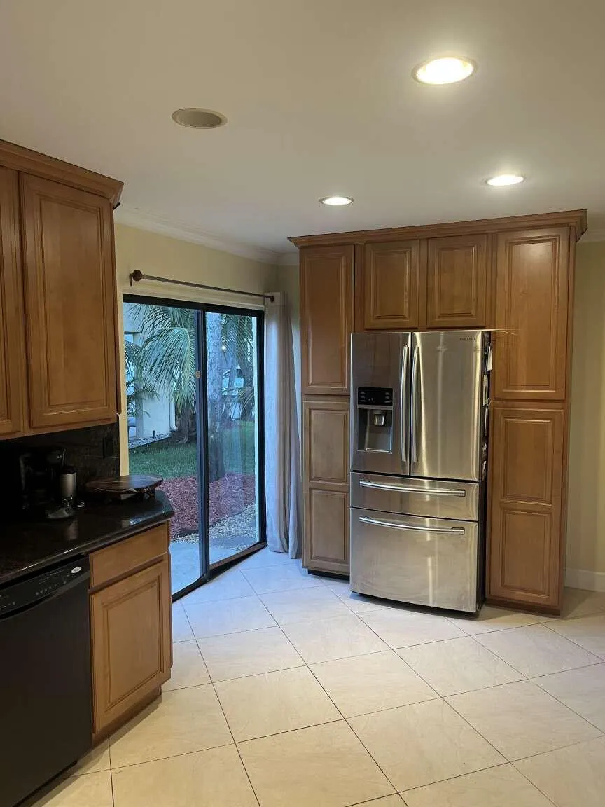 16233 Laurel Drive #17 Weston, FL 33326