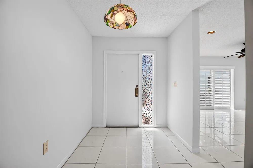 6747 Starkeys Place Lake Worth, FL 33467