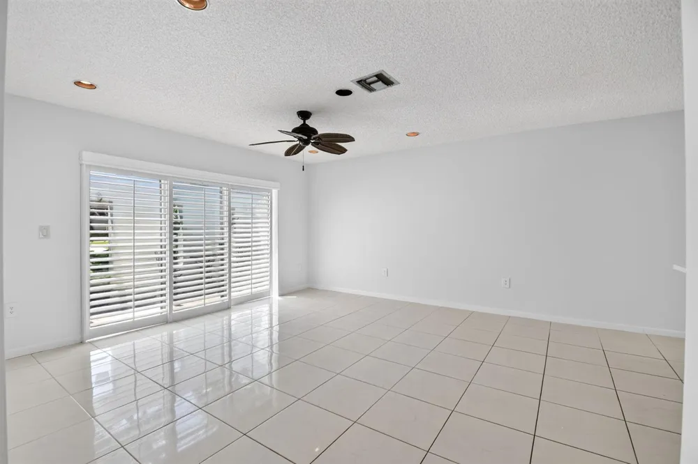 6747 Starkeys Place Lake Worth, FL 33467