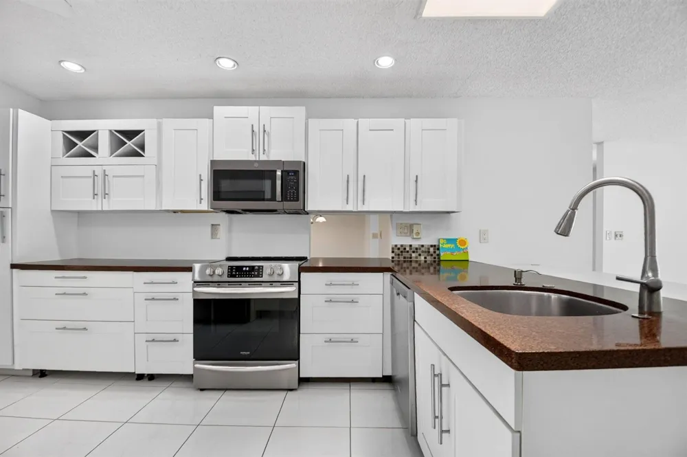 6747 Starkeys Place Lake Worth, FL 33467