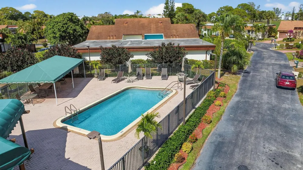 6747 Starkeys Place Lake Worth, FL 33467