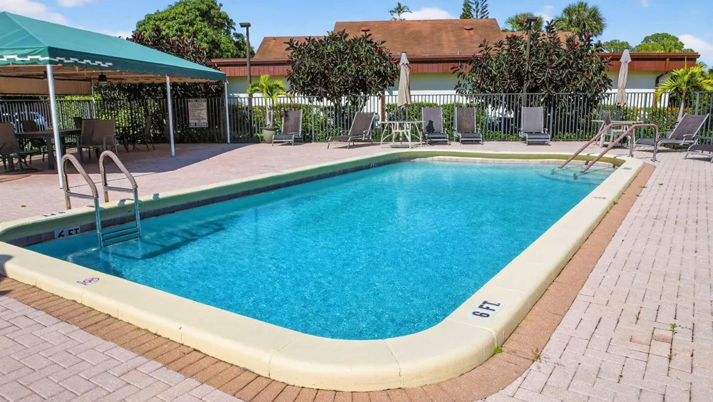 6747 Starkeys Place Lake Worth, FL 33467