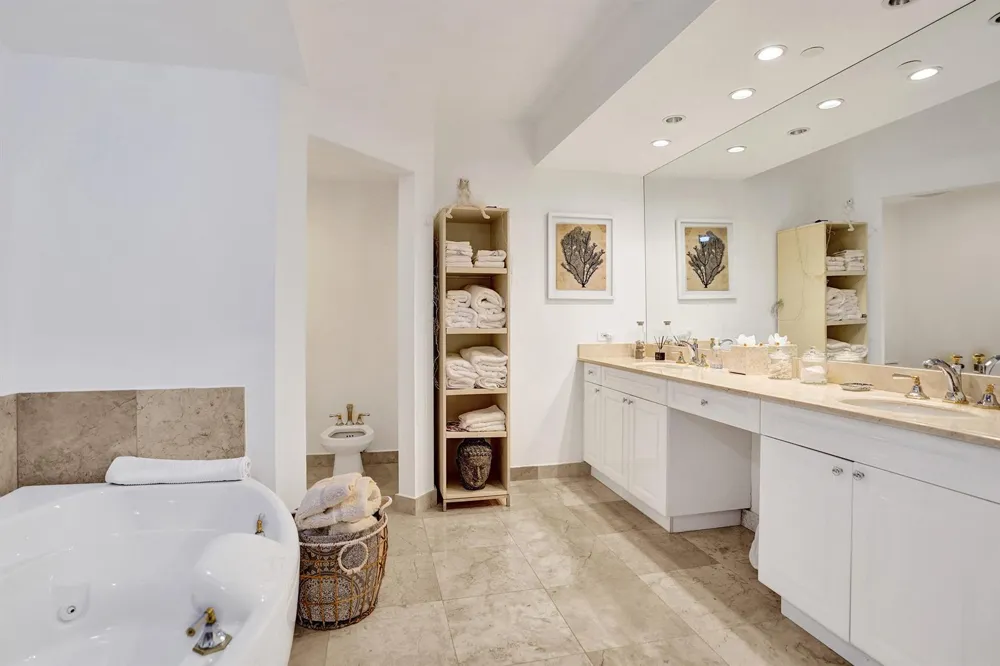 550 SE Mizner Boulevard #B506 Boca Raton, FL 33432