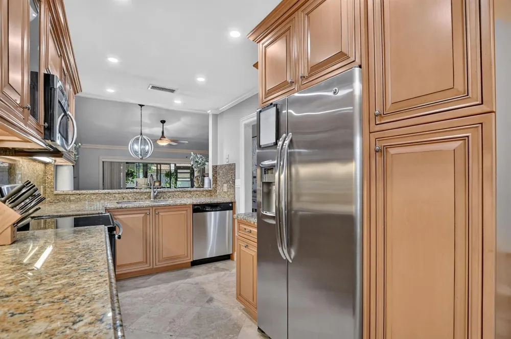 21616 Guadalajara Avenue Boca Raton, FL 33433