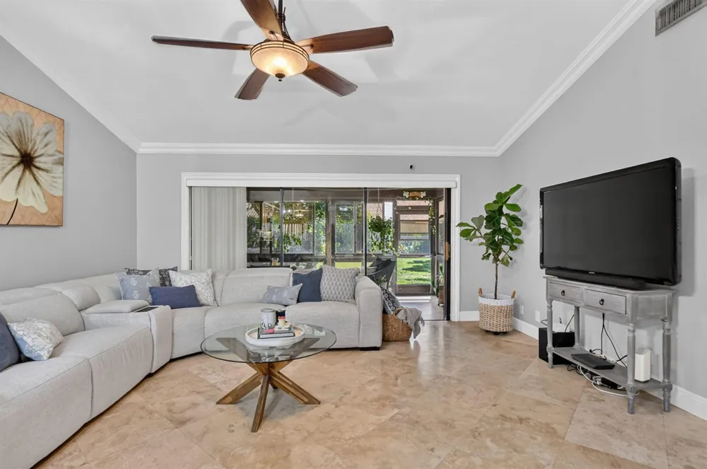 21616 Guadalajara Avenue Boca Raton, FL 33433