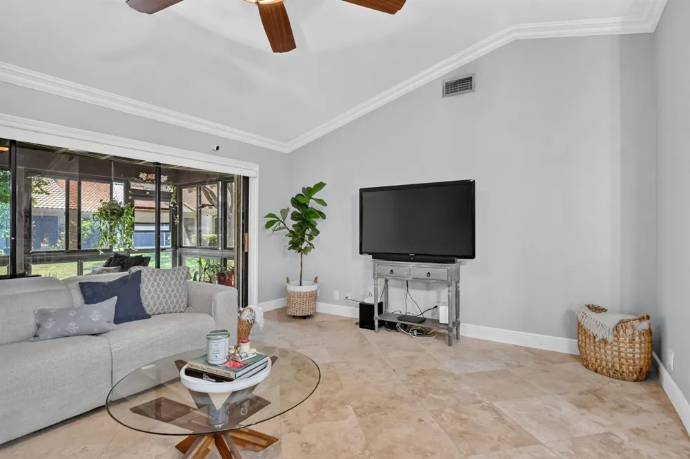 21616 Guadalajara Avenue Boca Raton, FL 33433