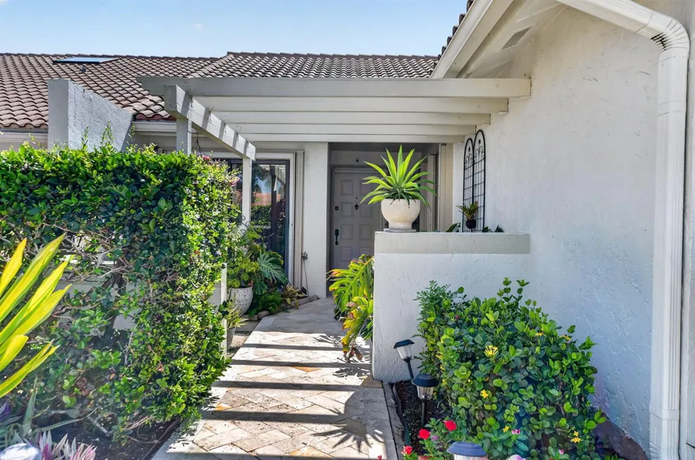 21616 Guadalajara Avenue Boca Raton, FL 33433