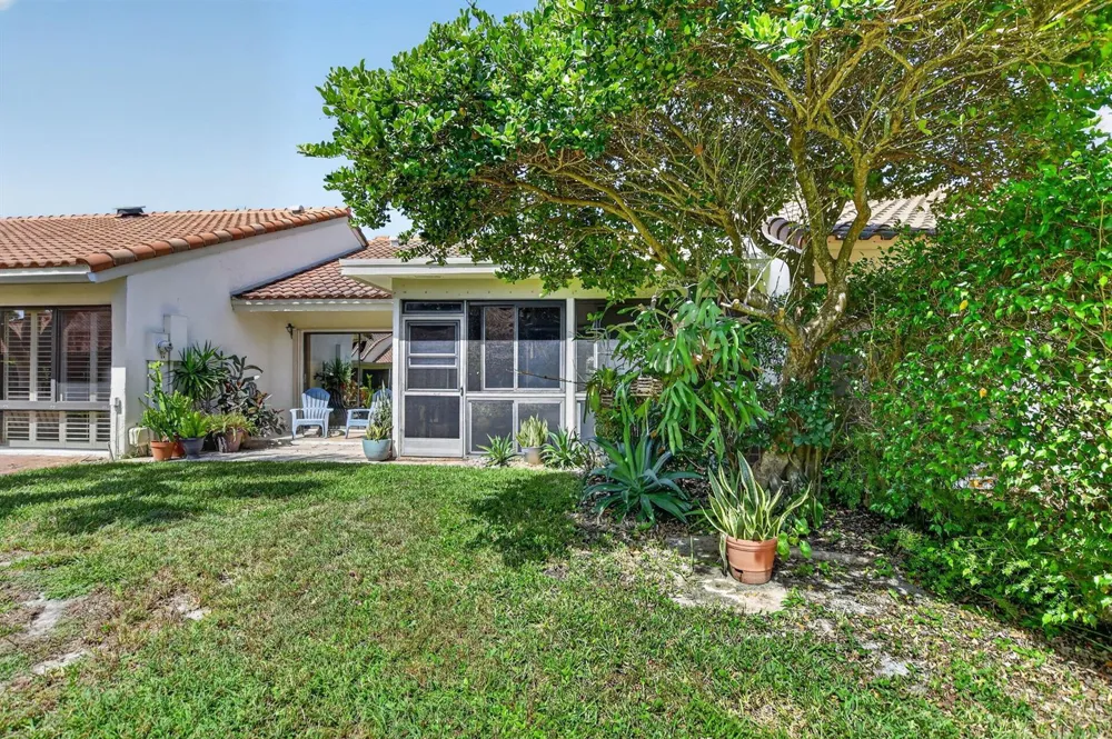 21616 Guadalajara Avenue Boca Raton, FL 33433