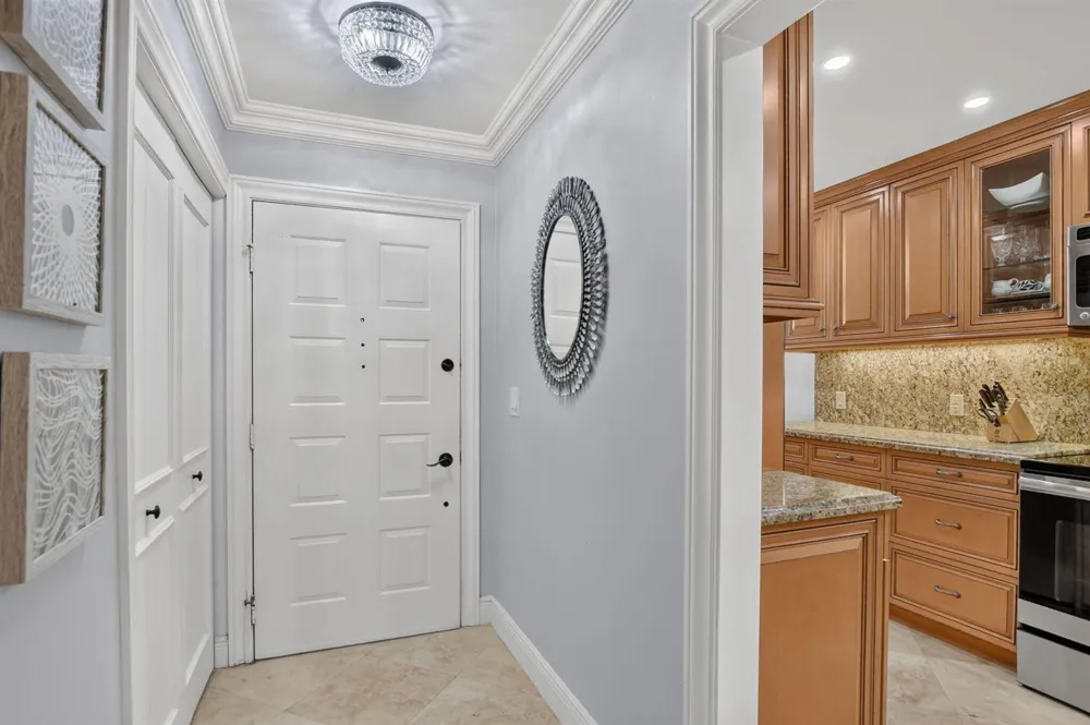 21616 Guadalajara Avenue Boca Raton, FL 33433