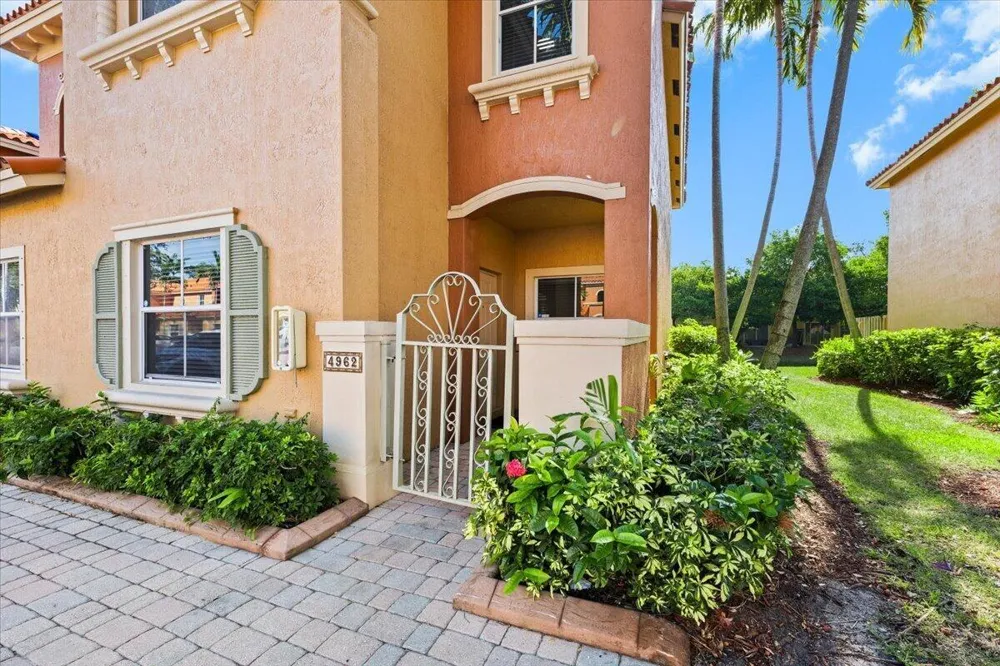 4962 Leeward Lane #3807 Fort Lauderdale, FL 33312