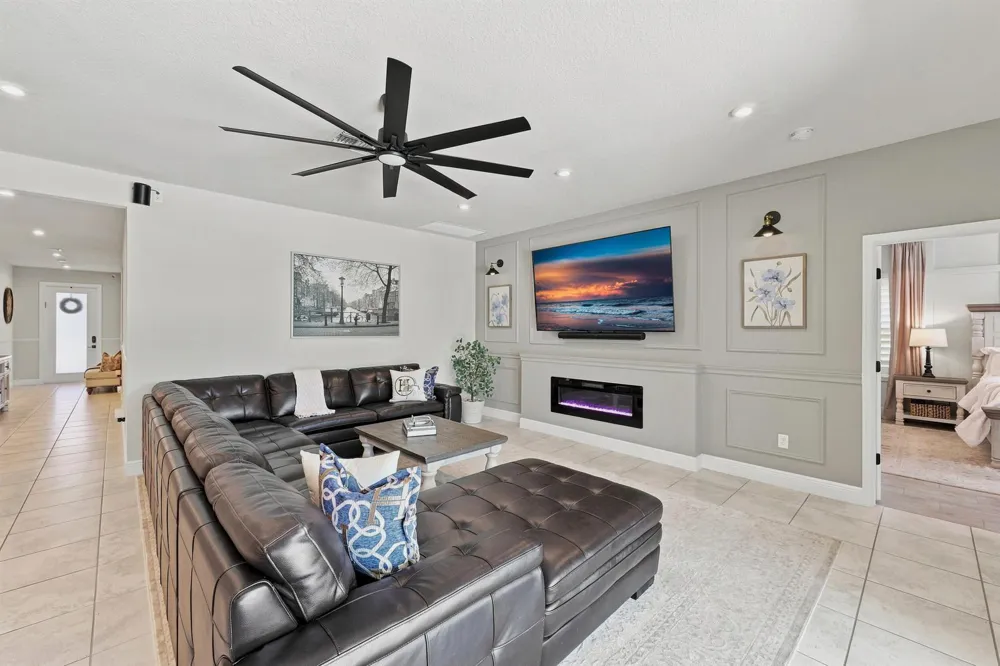 1183 BUSHEL CREEK Crossing Loxahatchee, FL 33470