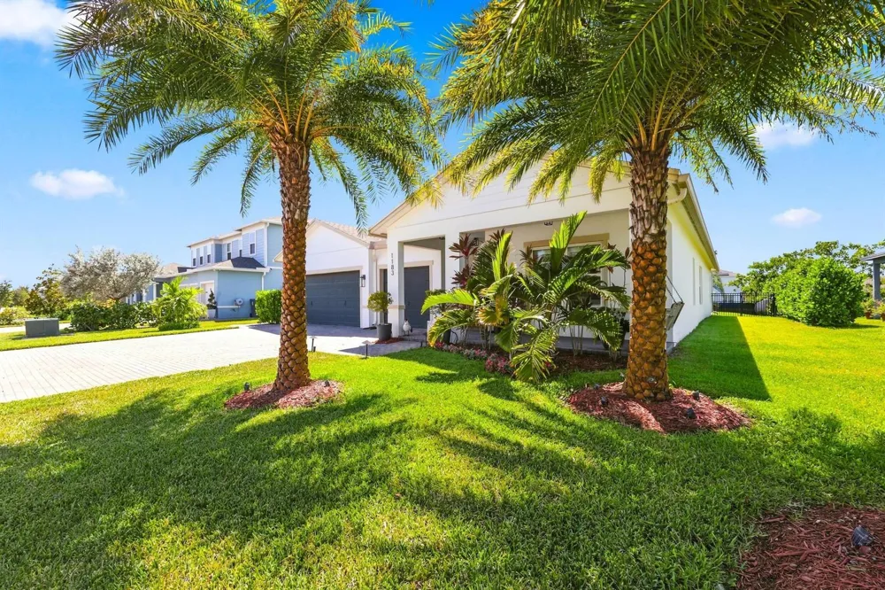 1183 BUSHEL CREEK Crossing Loxahatchee, FL 33470