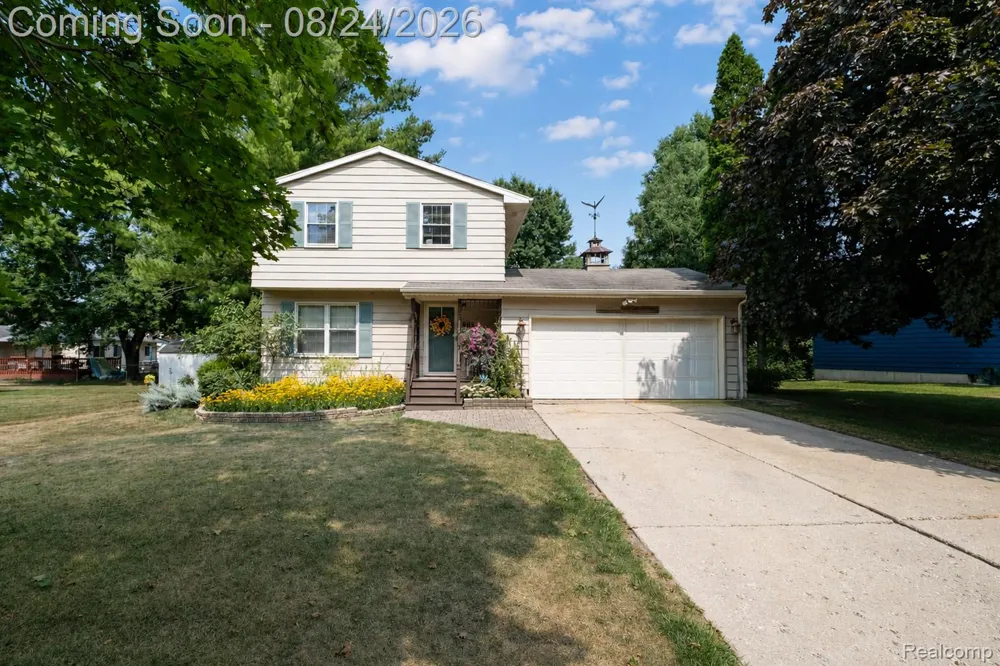 605 Autumn Drive Flushing City, MI 48433