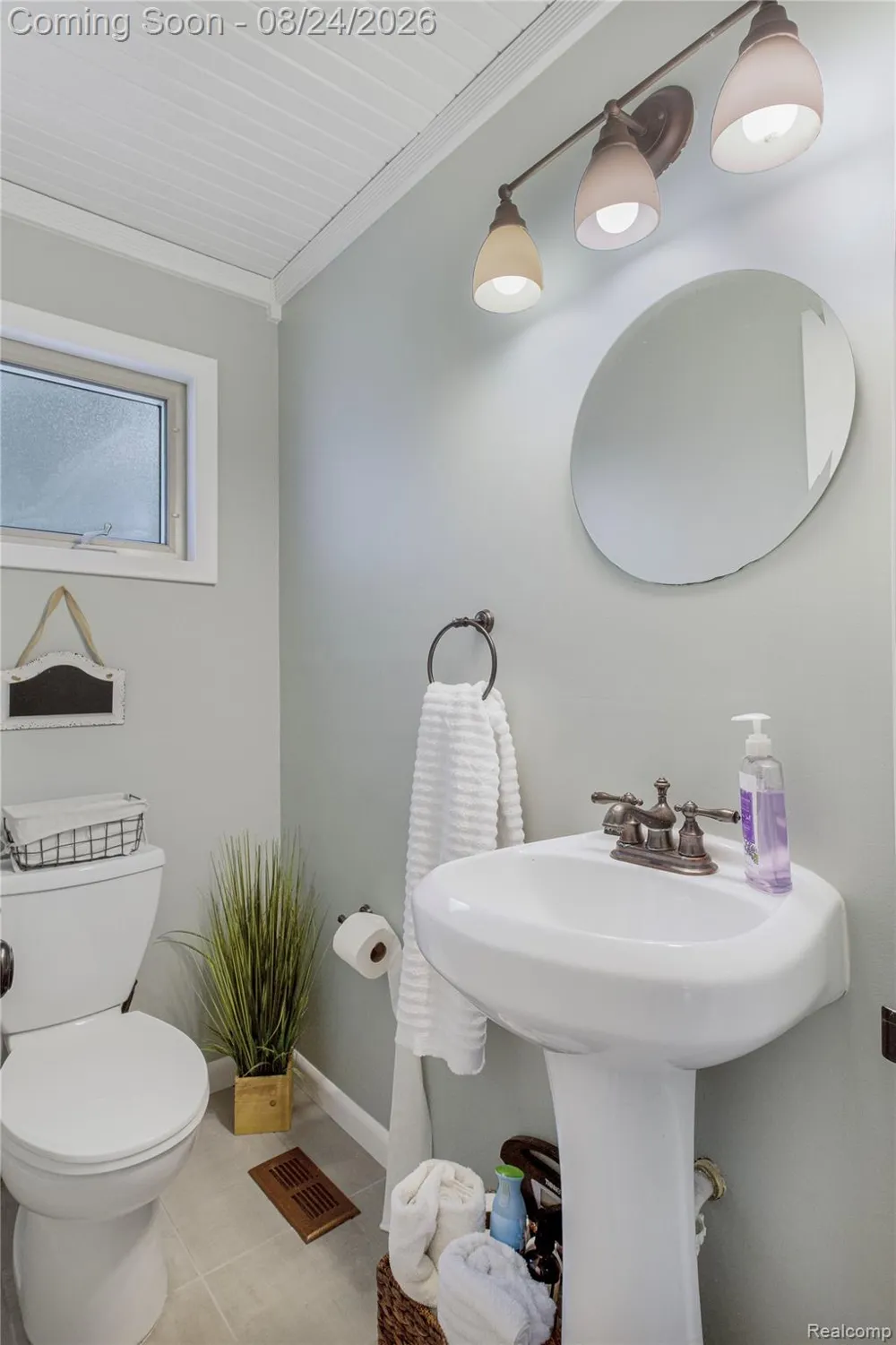 605 Autumn Drive Flushing City, MI 48433