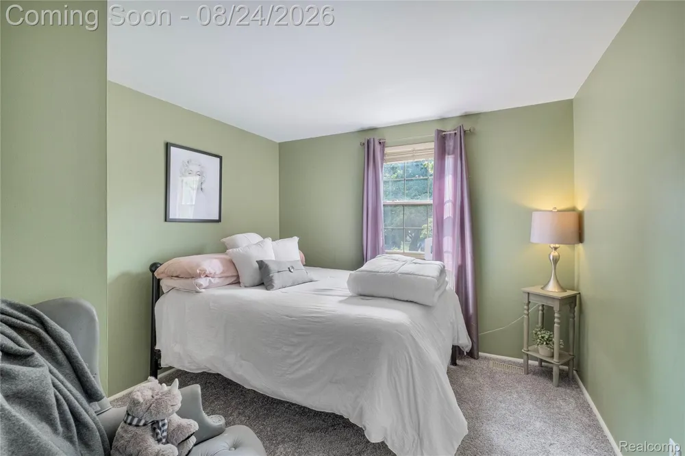 605 Autumn Drive Flushing City, MI 48433