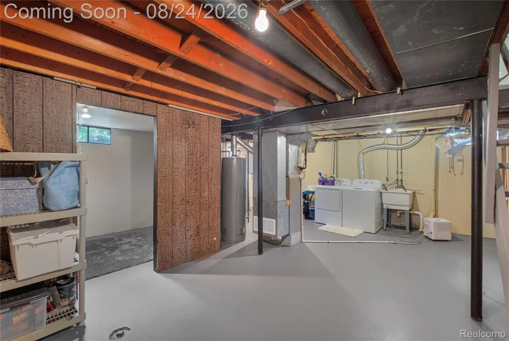 605 Autumn Drive Flushing City, MI 48433