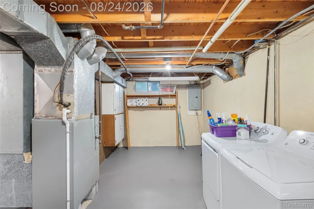605 Autumn Drive Flushing City, MI 48433