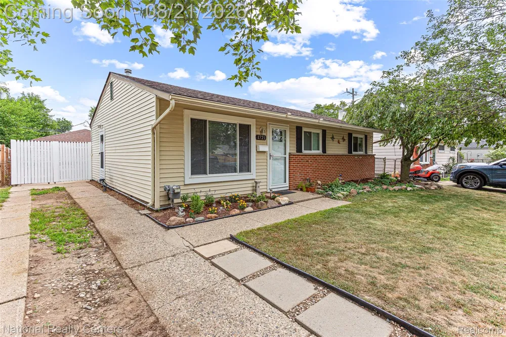 1721 S. Walton Street Westland City, MI 48186