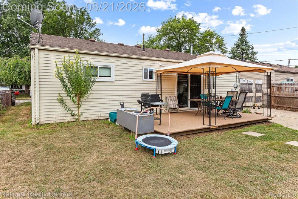 1721 S. Walton Street Westland City, MI 48186