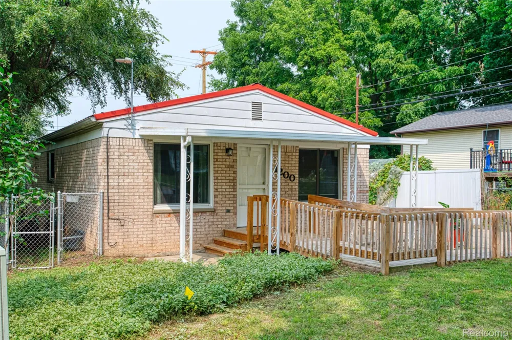 1200 S Holmes Street Lansing City, MI 48912