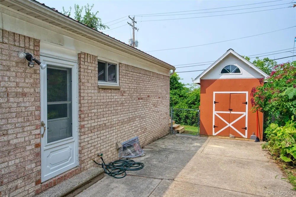 1200 S Holmes Street Lansing City, MI 48912