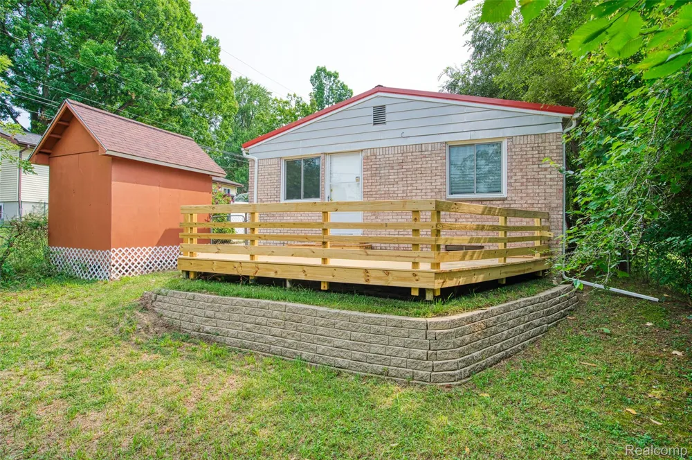 1200 S Holmes Street Lansing City, MI 48912
