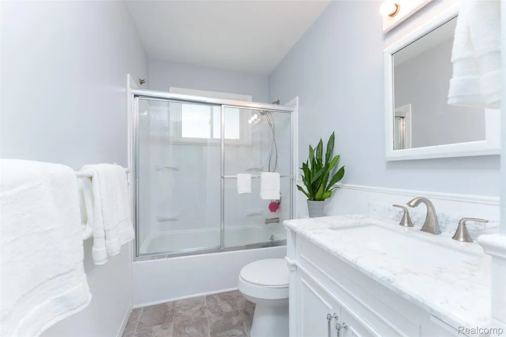 1200 S Holmes Street Lansing City, MI 48912