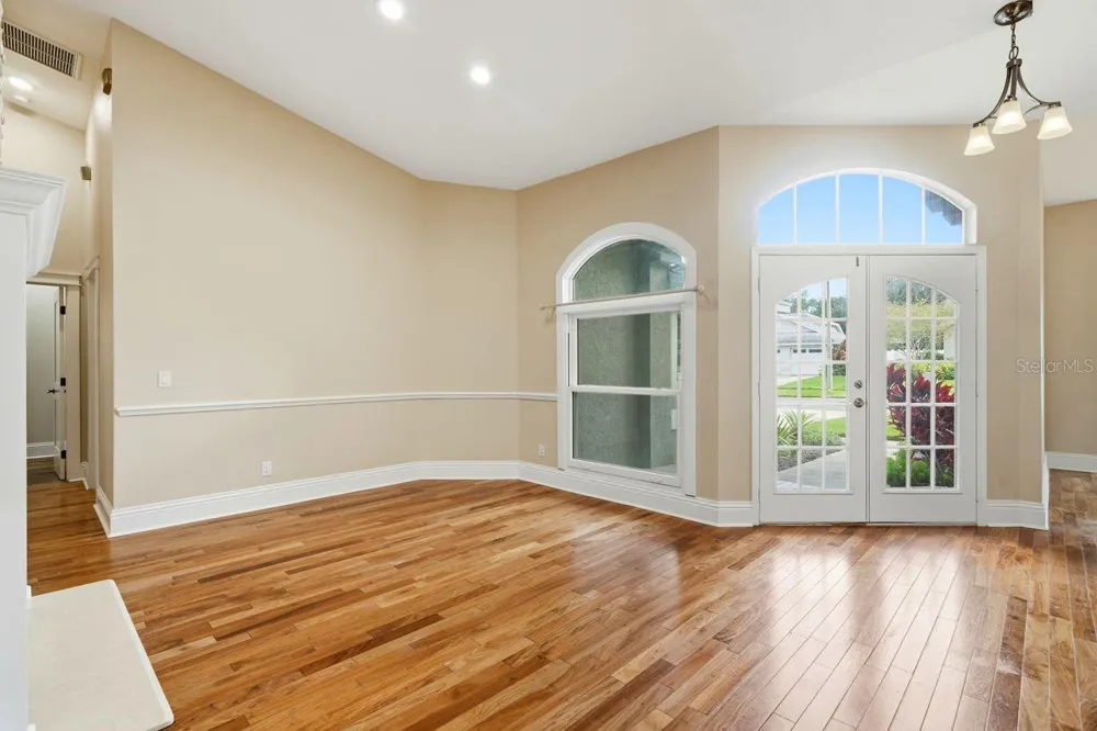 700 WESTFIELD COURT Dunedin, FL 34698