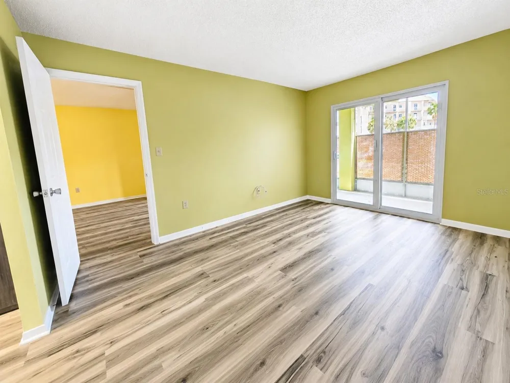 4111 HERON WAY #E-103 Bradenton, FL 34205