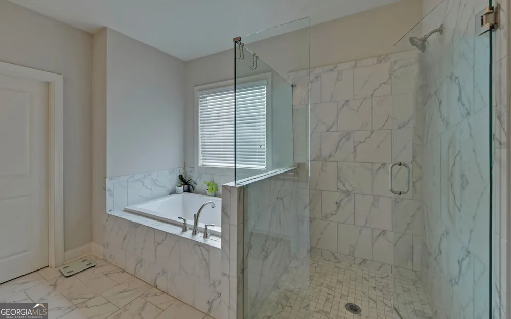 5110 Ozark LN Gainesville, GA 30507