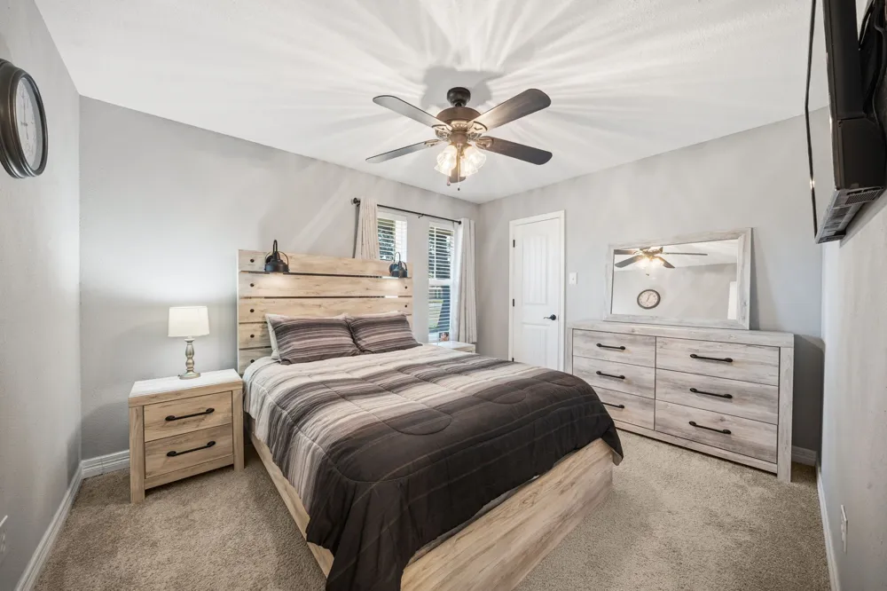 119 Prairie Creek Road Red Oak, TX 75154