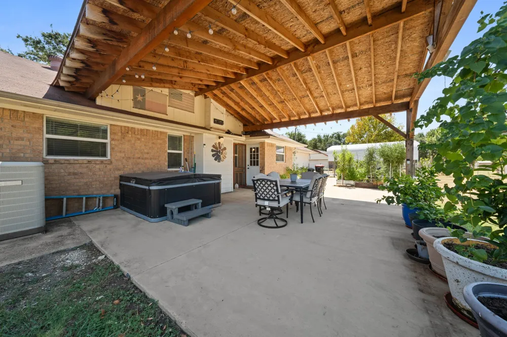 119 Prairie Creek Road Red Oak, TX 75154
