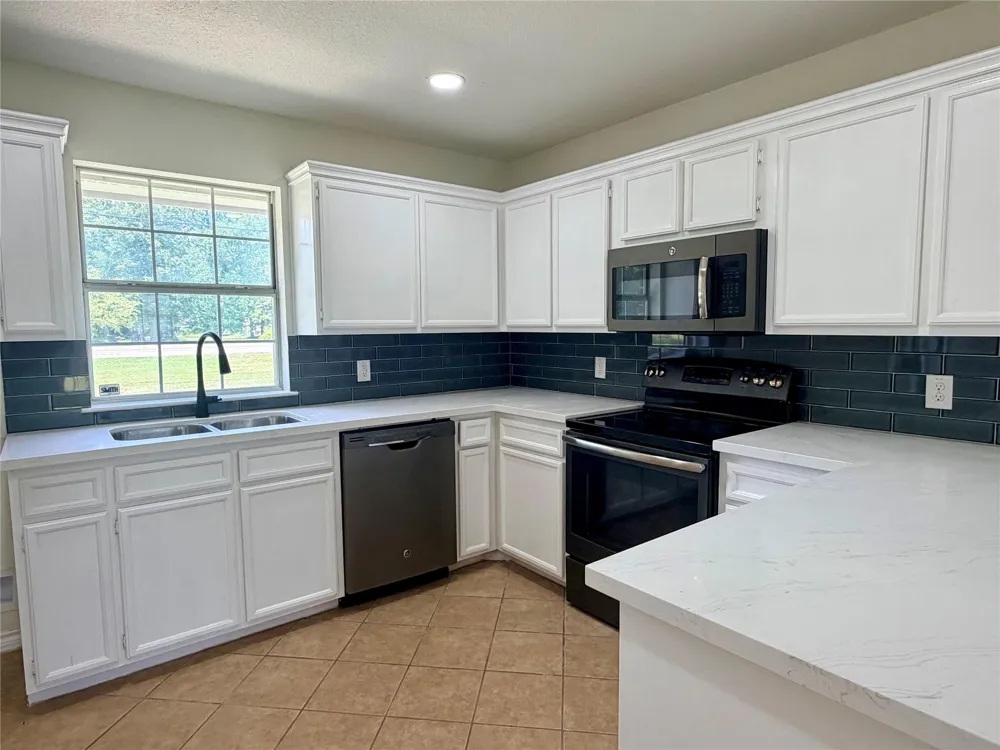 9200 Highway 87 Orange, TX 77632