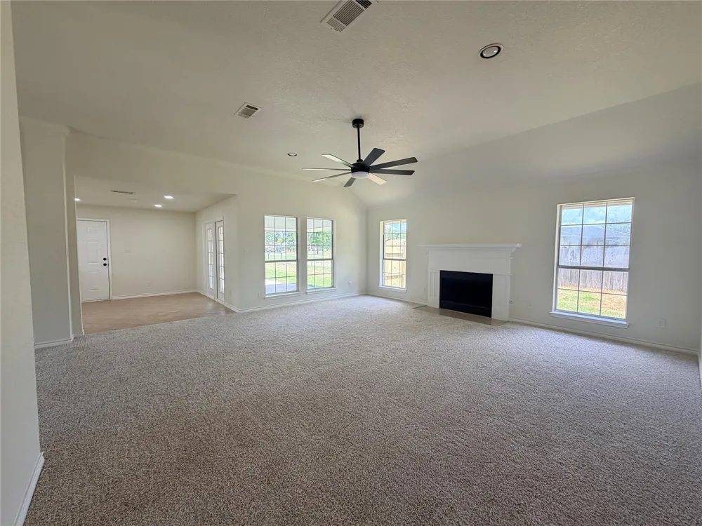 9200 Highway 87 Orange, TX 77632